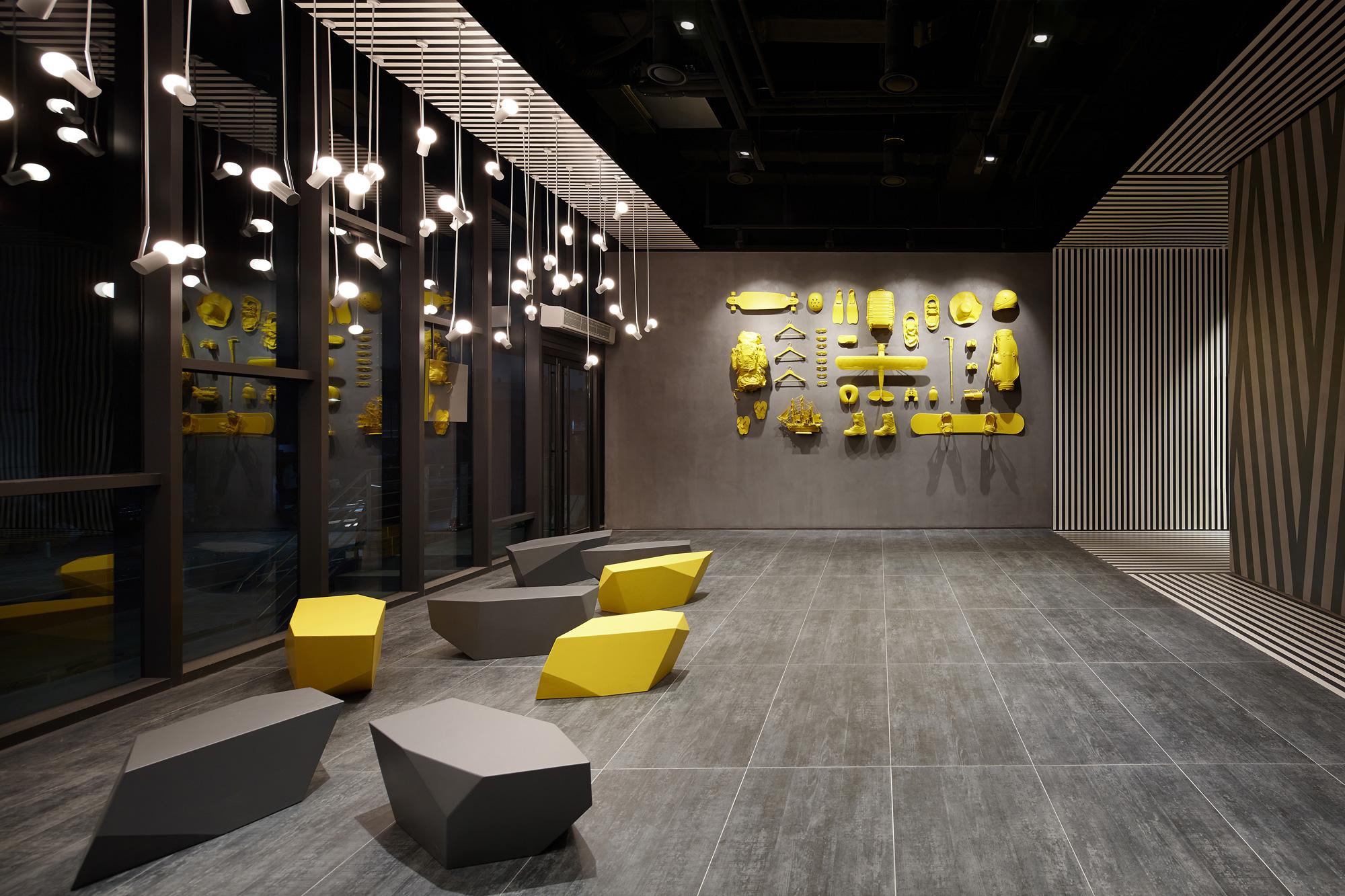 Отель L7 Myeongdong By Lotte Сеул Экстерьер фото